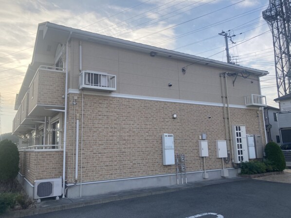 メゾン・カルム・Mの物件外観写真